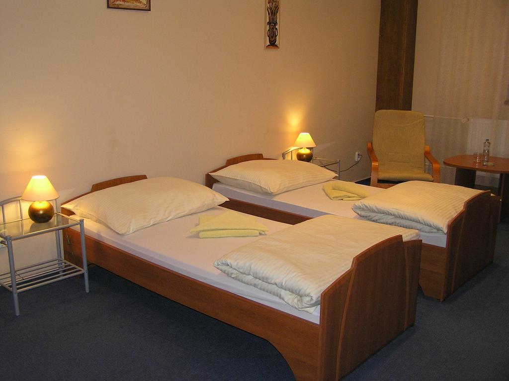 Hotel Slnecny Dvor Michalovce Værelse billede