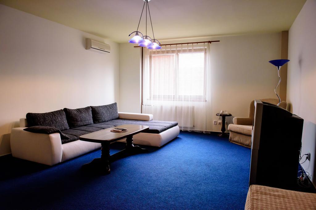 Hotel Slnecny Dvor Michalovce Værelse billede