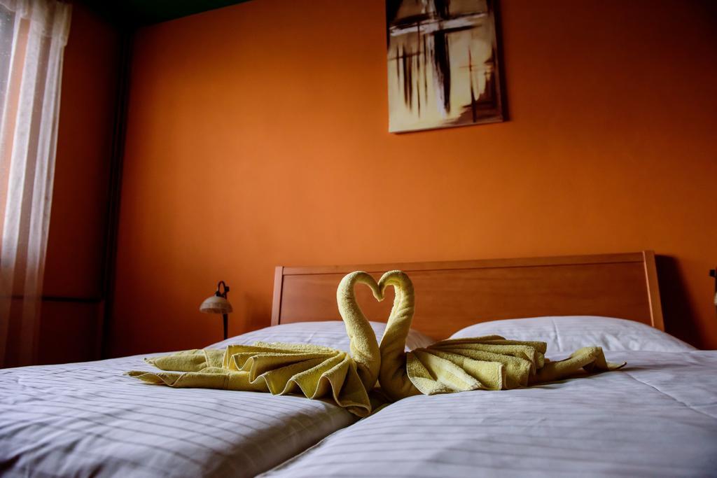 Hotel Slnecny Dvor Michalovce Værelse billede
