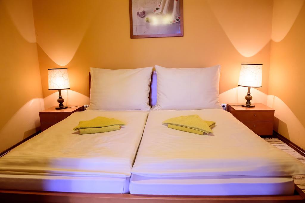 Hotel Slnecny Dvor Michalovce Værelse billede